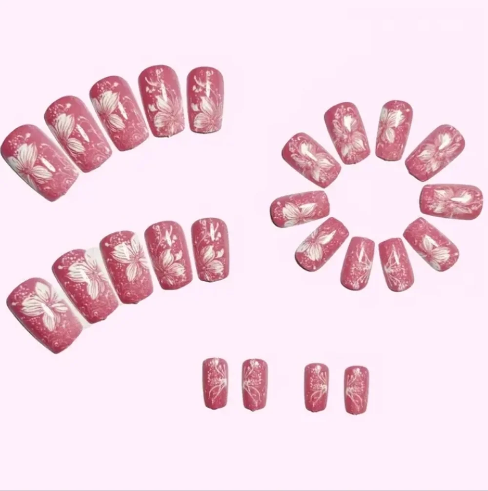 🔥3/$21 Pink Floral Press On Nails